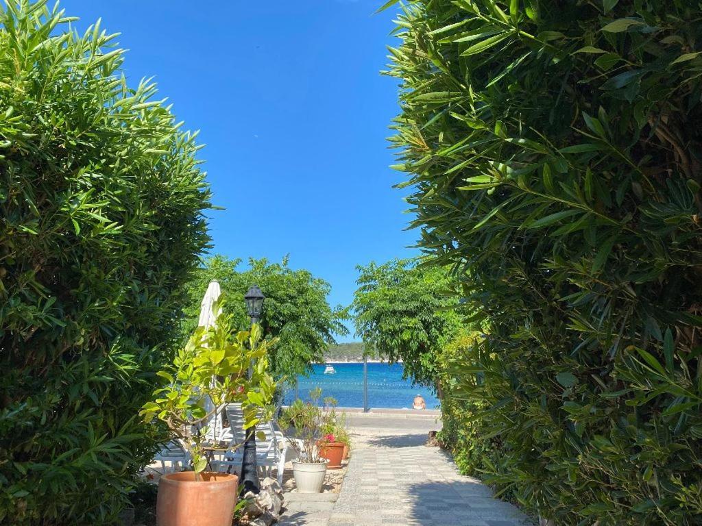 Barbat na Rabu Apartments And Rooms Villa Luci מראה חיצוני תמונה