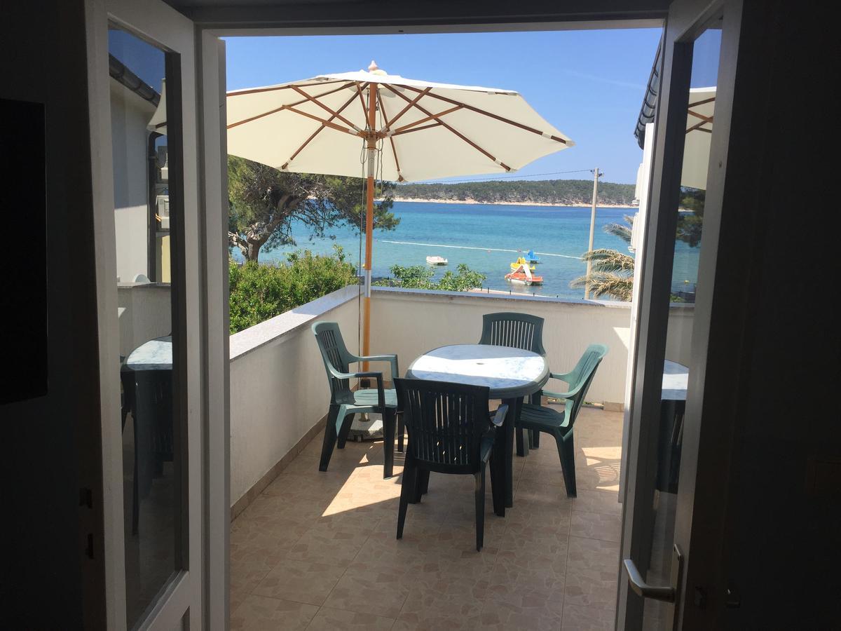 Barbat na Rabu Apartments And Rooms Villa Luci מראה חיצוני תמונה