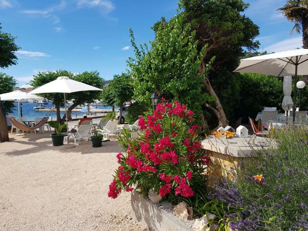 Barbat na Rabu Apartments And Rooms Villa Luci מראה חיצוני תמונה